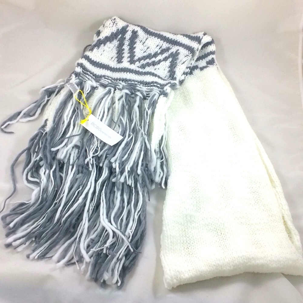 NWT BCBG White & Gray Scarf